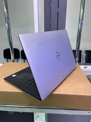Laptop Dell Latitude 5530 32GB Intel Core I7 SSD 512GB
