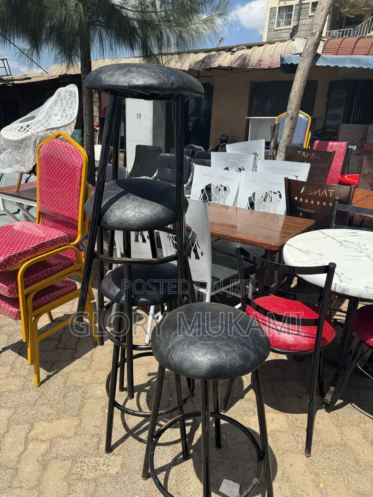 Black Round Restaurants Stools