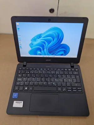 New Laptop Acer TravelMate B 4GB Intel Celeron HDD+SSD 72GB