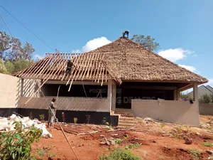 Makuti Delivery and Roofing Experts