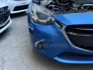 Mazda Demio 2018 Blue