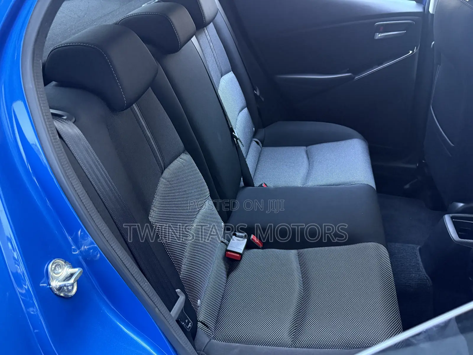 Mazda Demio 2018 Blue