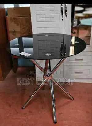 Glass Round Cocktail Table