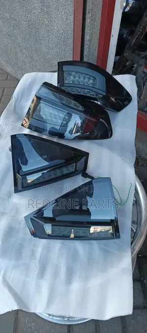 Subaru Impreza N14 Hatchback Tail Lights by Spyder Usa