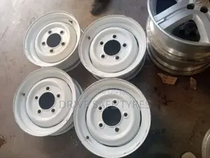 16 Inch Land Rover Ordinary Rims Set