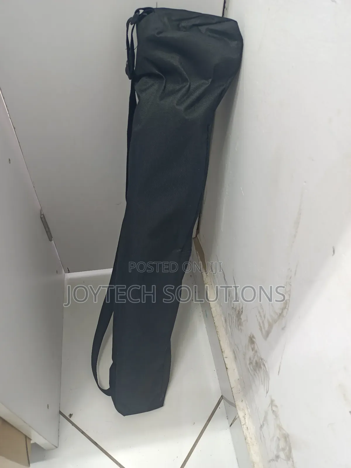 Light Weight Weifeng Wt-3560 Tripod.