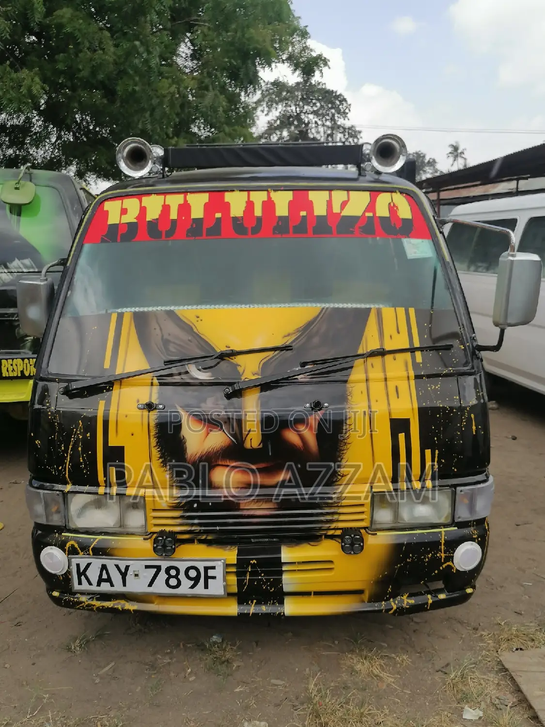 New Nissan Caravan (Urvan) 2007 Gold