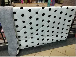 Black and White Doted Single Woolen Duvets