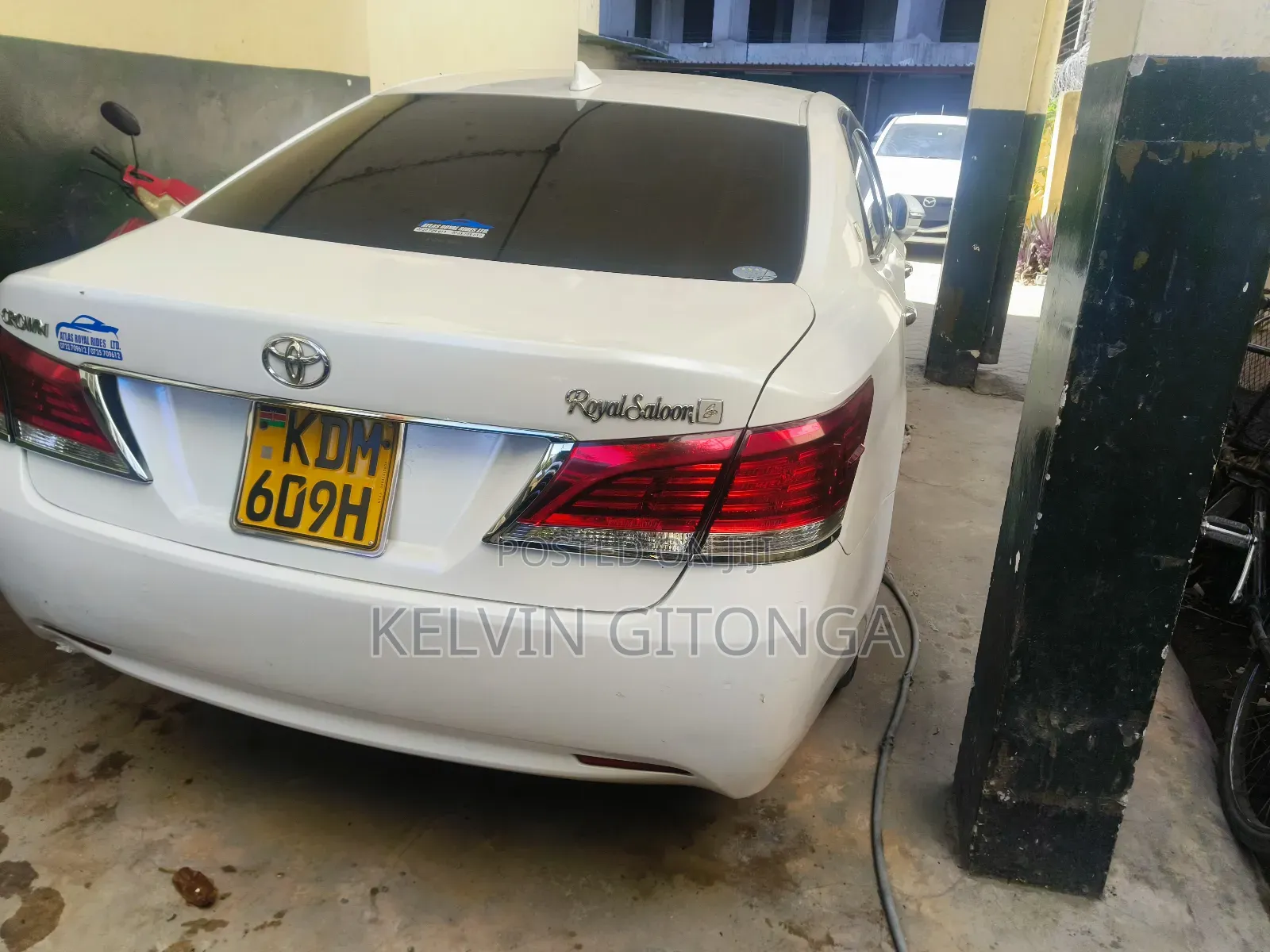 Toyota Crown 2016 White