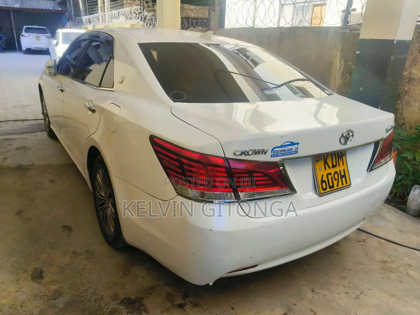 Toyota Crown 2016 White