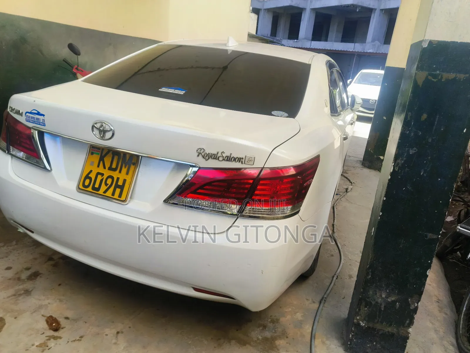 Toyota Crown 2016 White