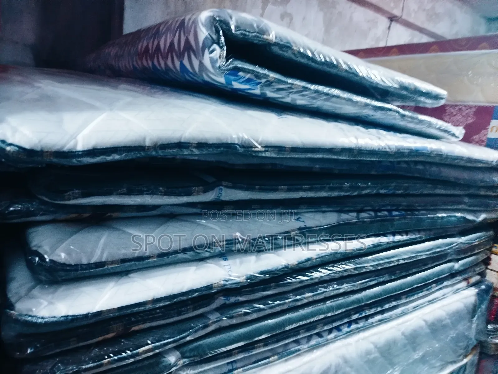 Mattress Toppers With Elastic Rubber Band Underneath.