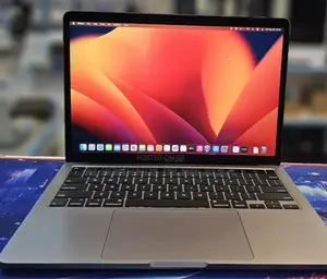 Laptop Apple MacBook Pro 2020 32GB Intel Core I7 SSD 4T