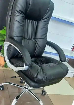 Executive Boss Office Chair, Leather Seat Design