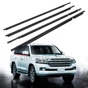 Toyota Land Cruiser V8 200 Series Weather Strips (Black)