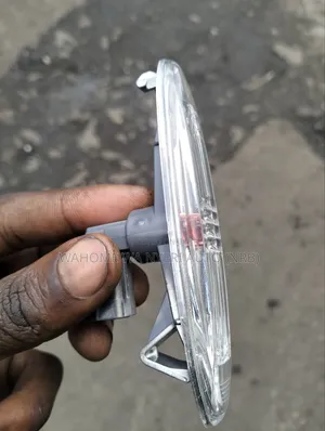 Mark X Side Indicator