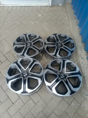Original Rims Size 17 For Honda Vezel.