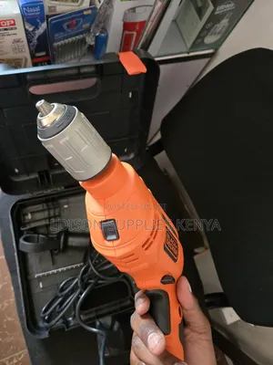 Black Decker Hammer Drill 600w Keyless Automatic Chuck 13mm