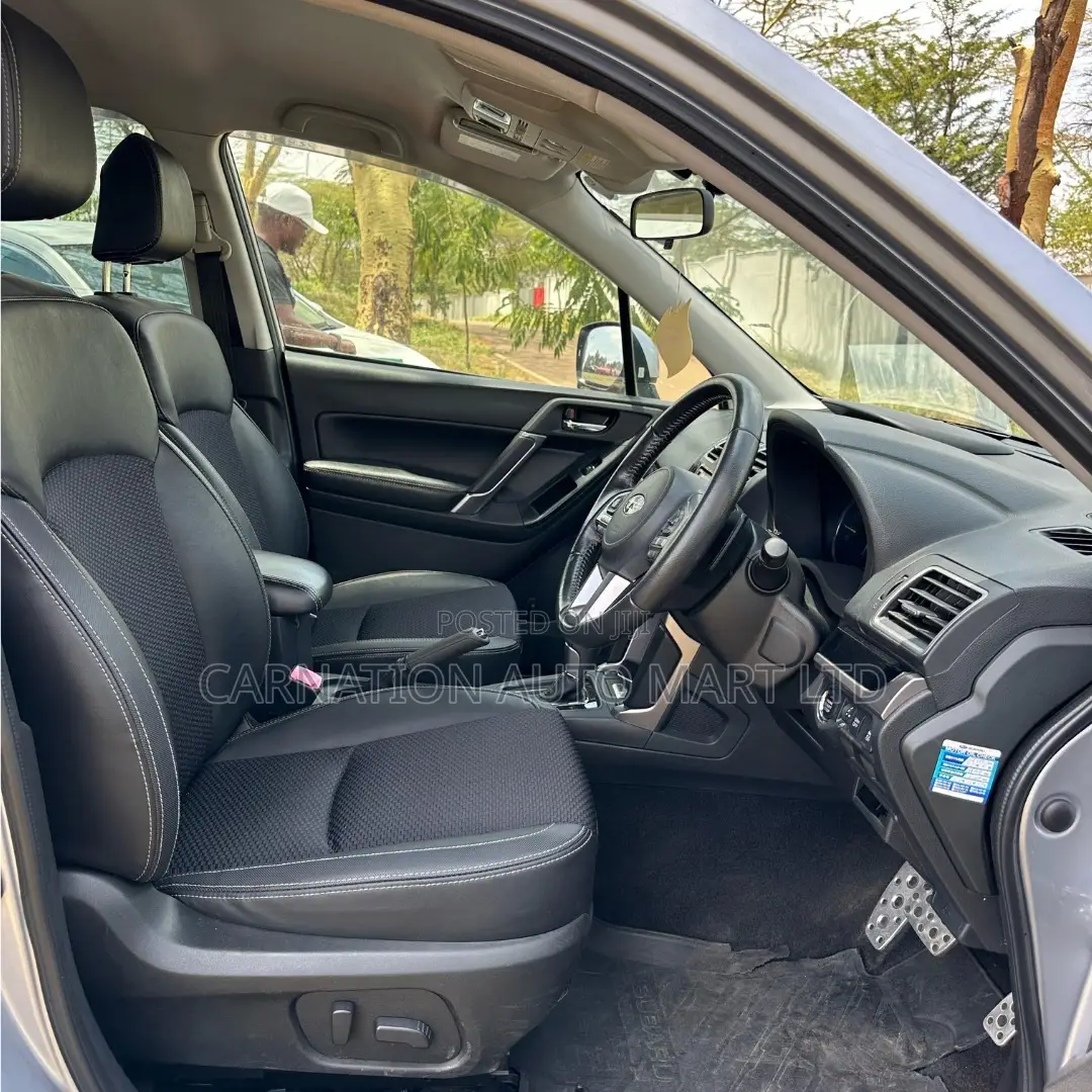 Subaru Forester 2017 Silver