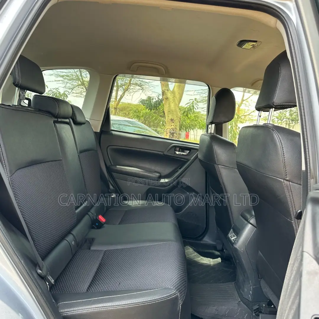 Subaru Forester 2017 Silver