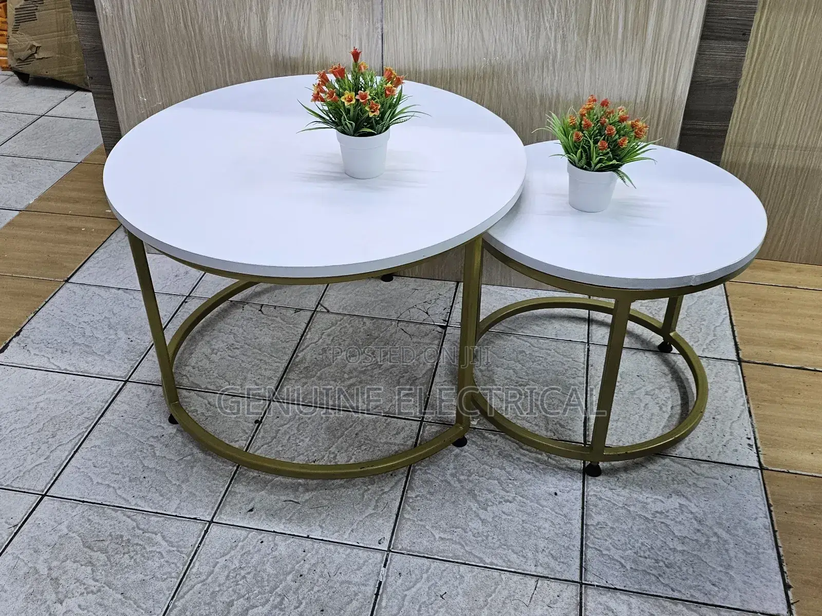 Nesting Table White