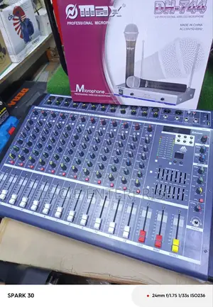 Wireless Max Microphone With 12 Channel Powered Mixer