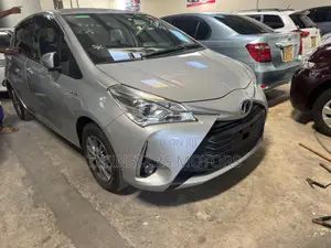 Toyota Vitz 1.5 FWD Hybrid 5dr 2019 Silver