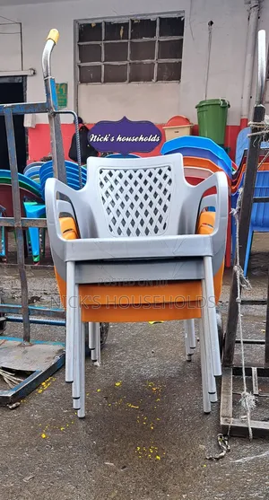 Restaurant Plastic Chair With Arms and Metal Silver Legs