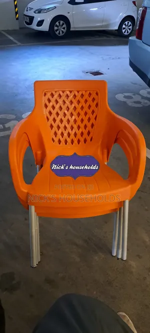 Rosa Plastic Chair