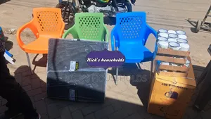 1 Plastic Square Table With 3 Plastic Chairs