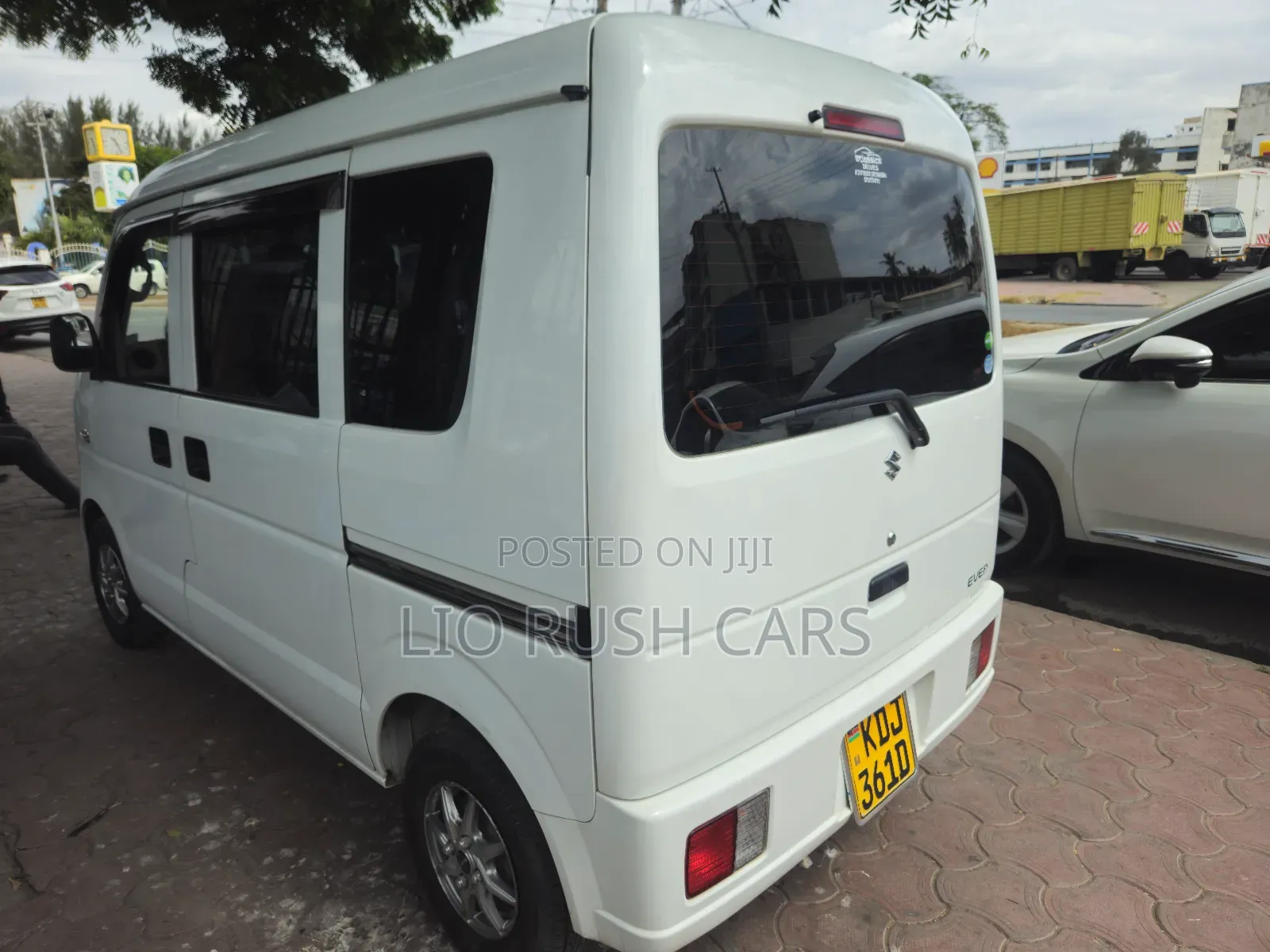 Suzuki Every 2015 White
