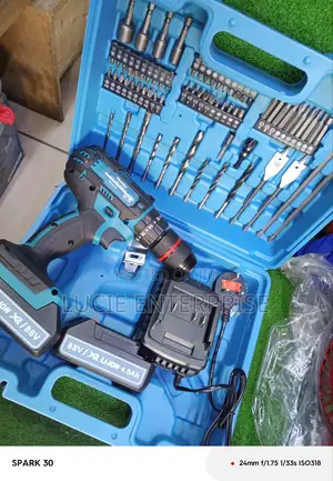 Rechargeable Makita Cordless Drill 88v