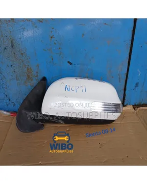 Toyota Sienta Side Mirror.