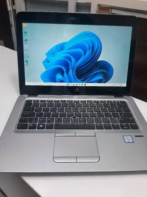 Laptop HP EliteBook 820 G3 8GB Intel Core I5 SSD 256GB