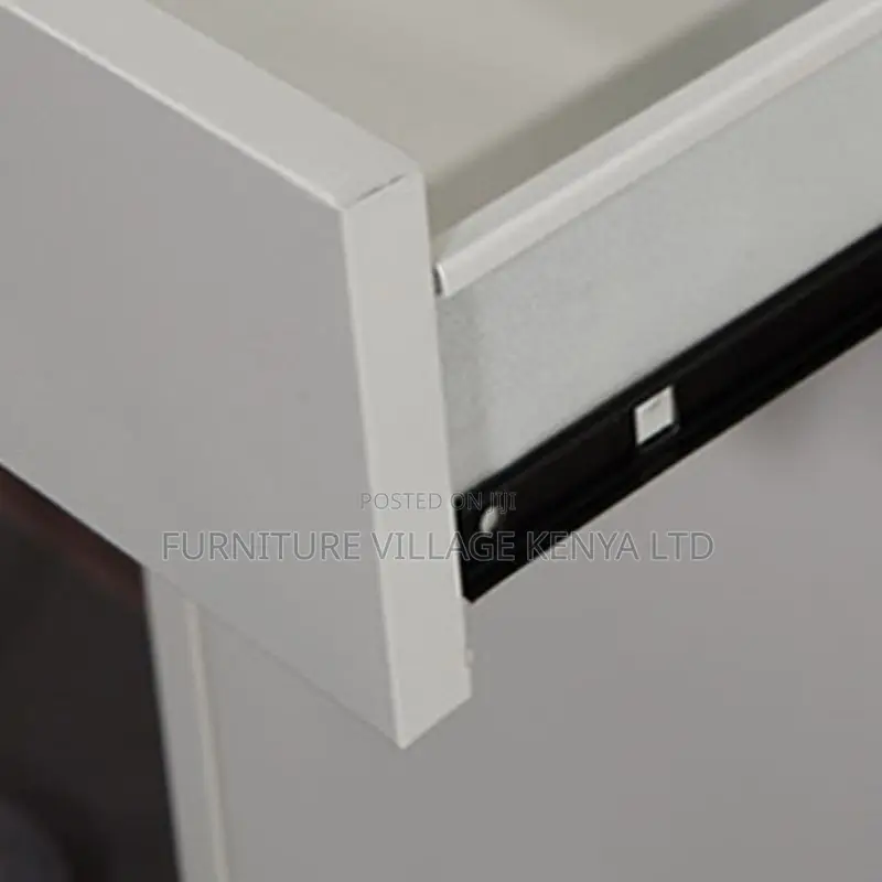 Steel Storage Cabinet With Adjustable Shelves