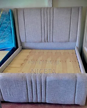 Gray Classic Chester Bed 5by6