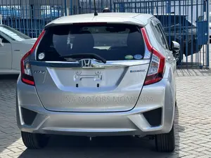 Honda Fit 2018 Silver