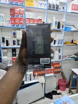 New Samsung Galaxy S23 128 GB Black