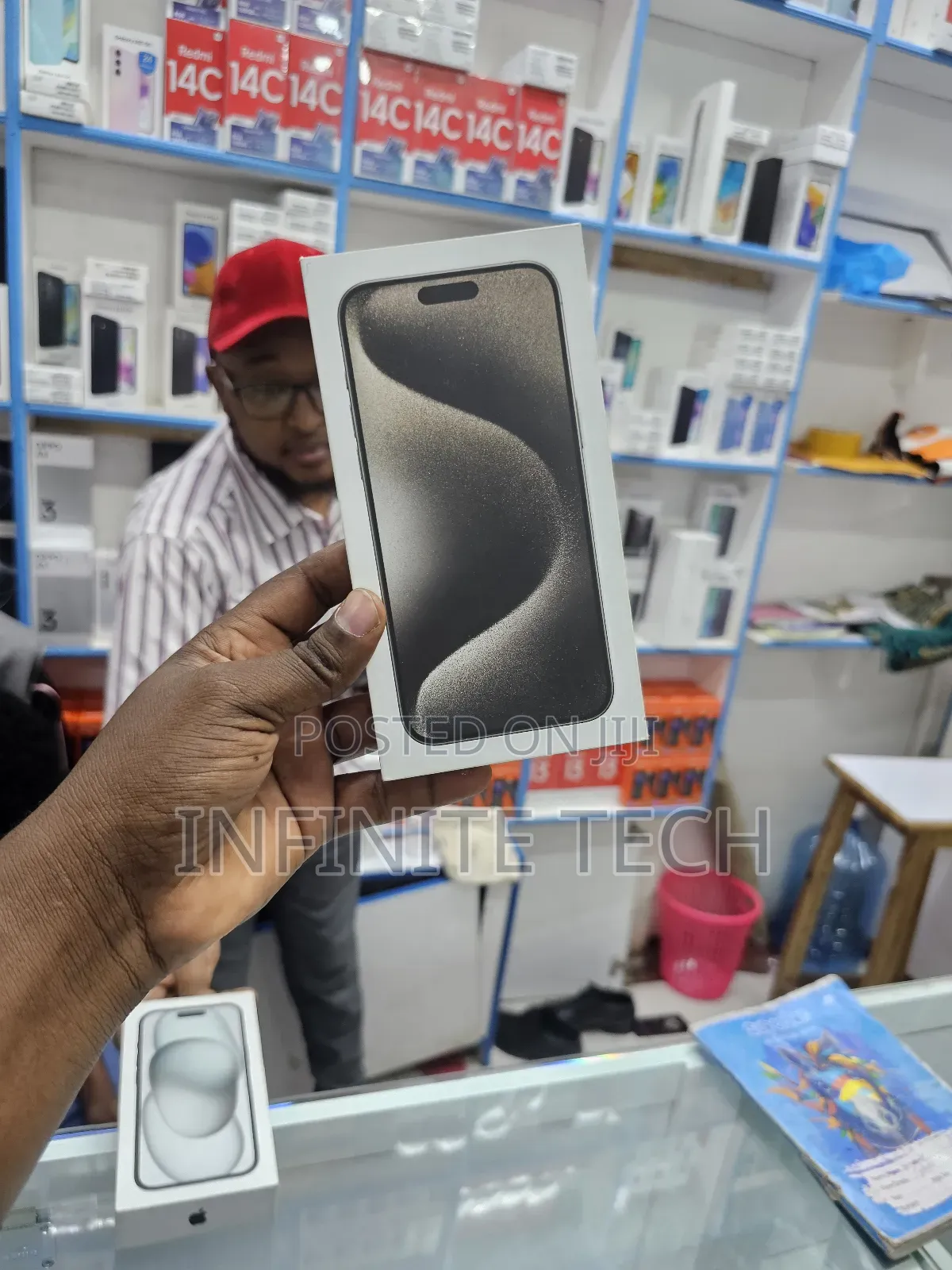 New Apple iPhone 15 Pro Max 256 GB Black