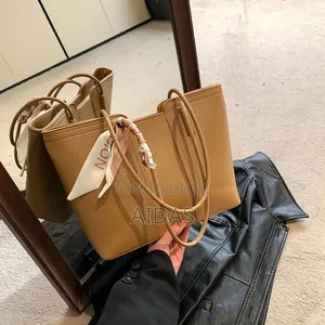 High Quality Handbag New Classy Design