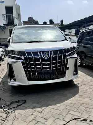 Toyota Alphard 2018 White