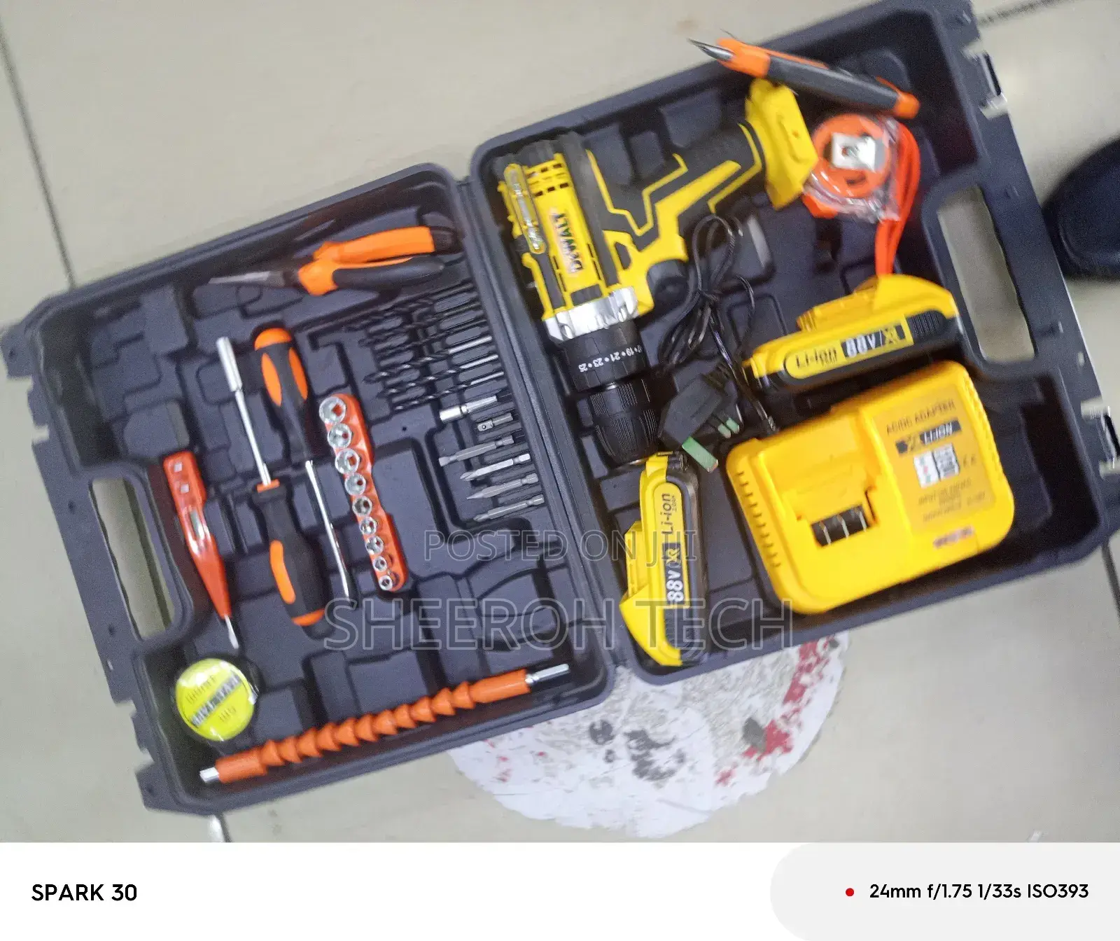 Cordless Hammer Drill Set/Dewalt Hammer Drill Set