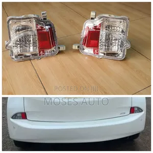 Toyota Ractis Bumper Reflector