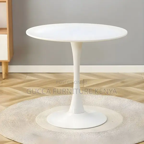 Dining Tables:Round Dining Table With Standard Table Height