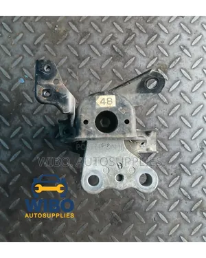 Toyota Axio/Fielder/Wish/Noah 2 3zr Engine Mount.