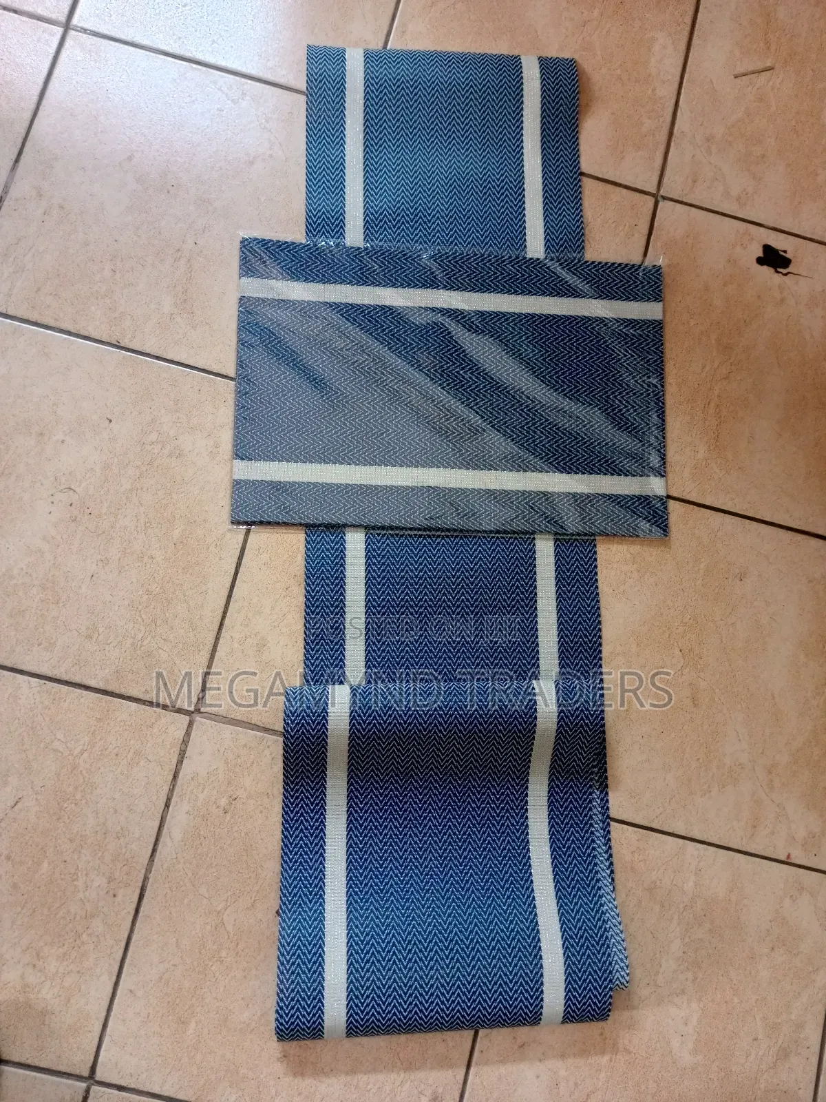 Table Mats and Runner/6pc Table Mats + 1pc Runner