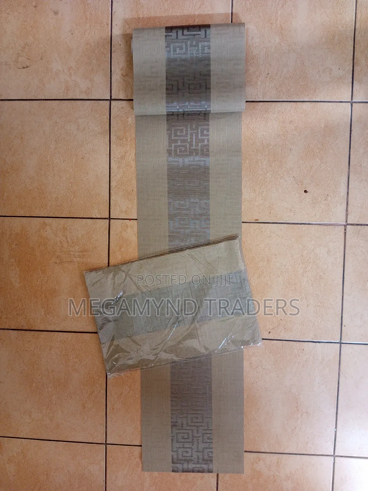 Table Mats and Runner/6pc Table Mats + 1pc Runner