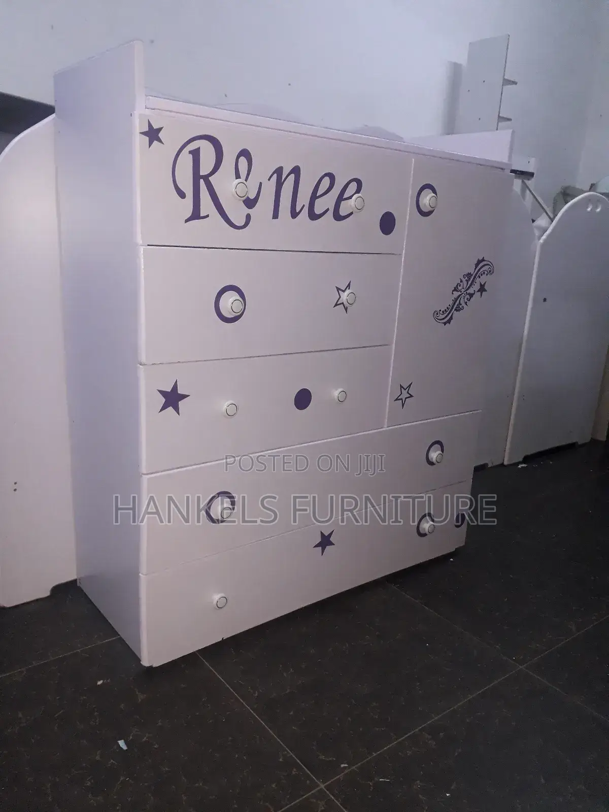 Chest of Drawers