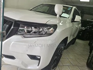 Toyota Land Cruiser Prado 2018 White