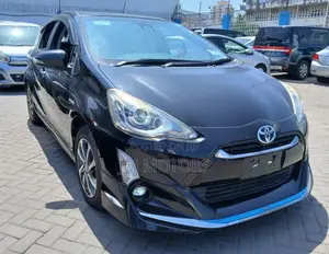 Toyota Aqua 2018 Black